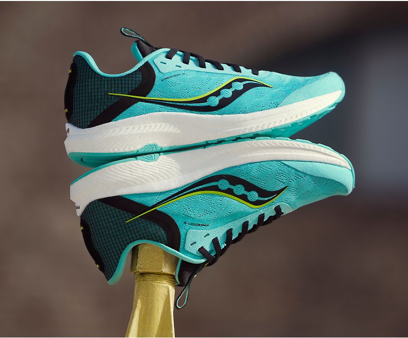 Saucony Freedom 5 Tekaški Čevlji Ženske Mete | 417-94531